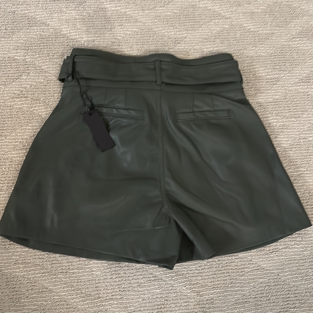 NWT Blank NYC Faux Leather Short in As You Said shorts - Picture 4 of 5